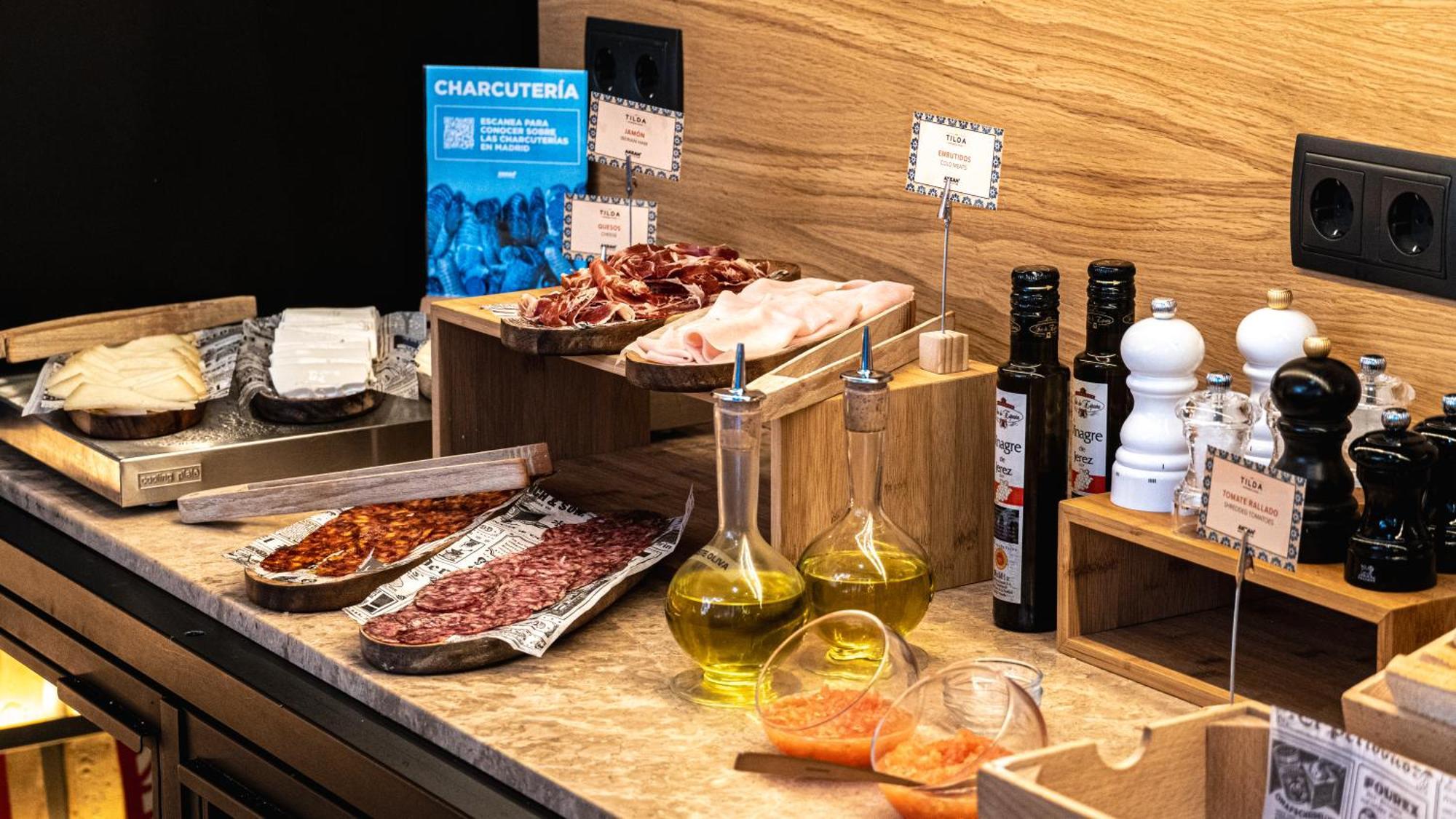 Akeah Hotel Gran Via (Adults Only) مدريد المظهر الخارجي الصورة